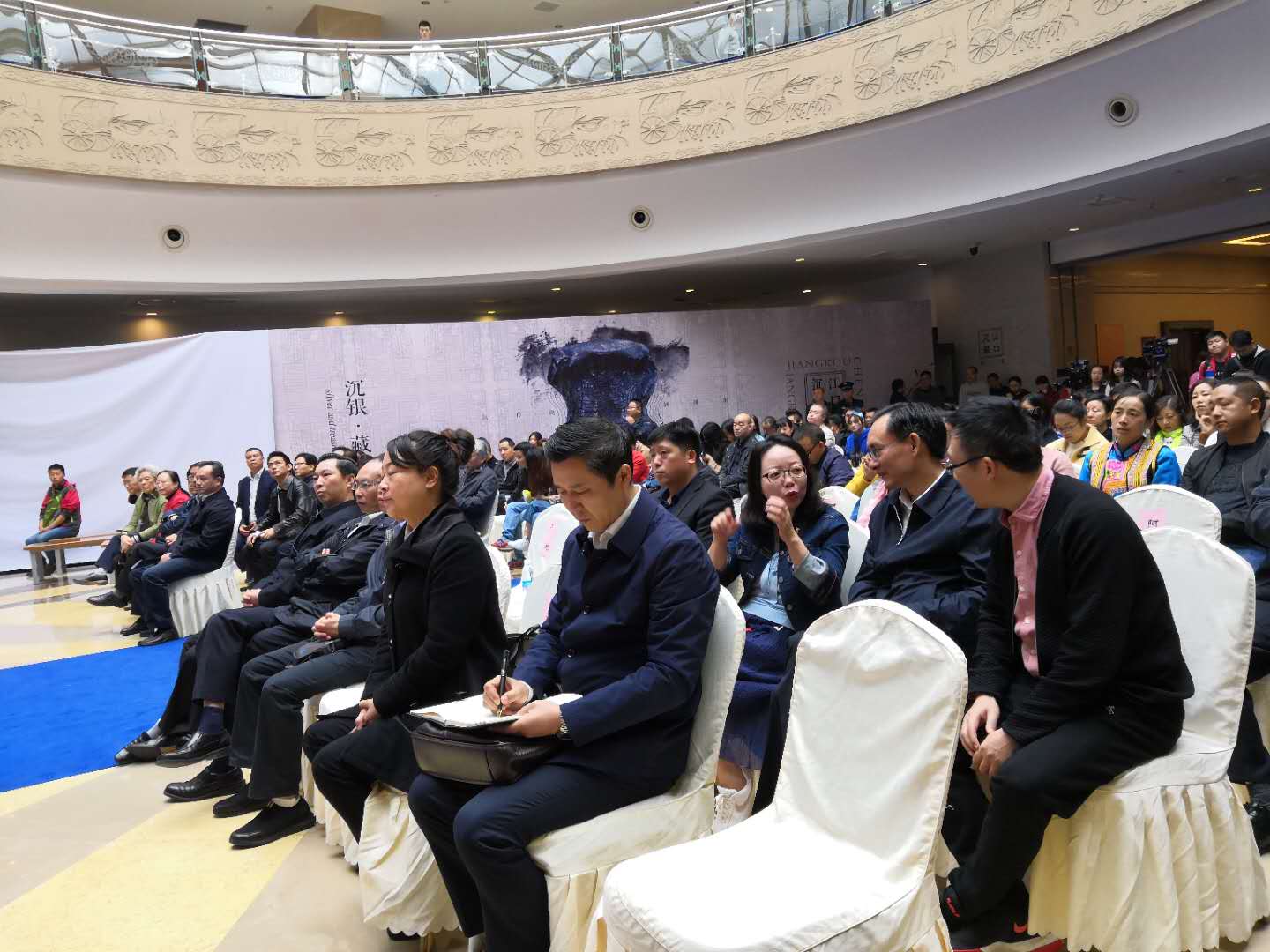 立志扶智种文化,艺献真情暖人间 ——四川省文化厅定点扶贫艺术